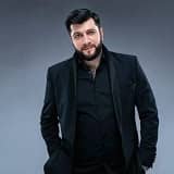 Ruki Vverh feat. Elbrus Djanmirzoev